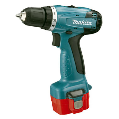 Шуруповерт Makita 6261
